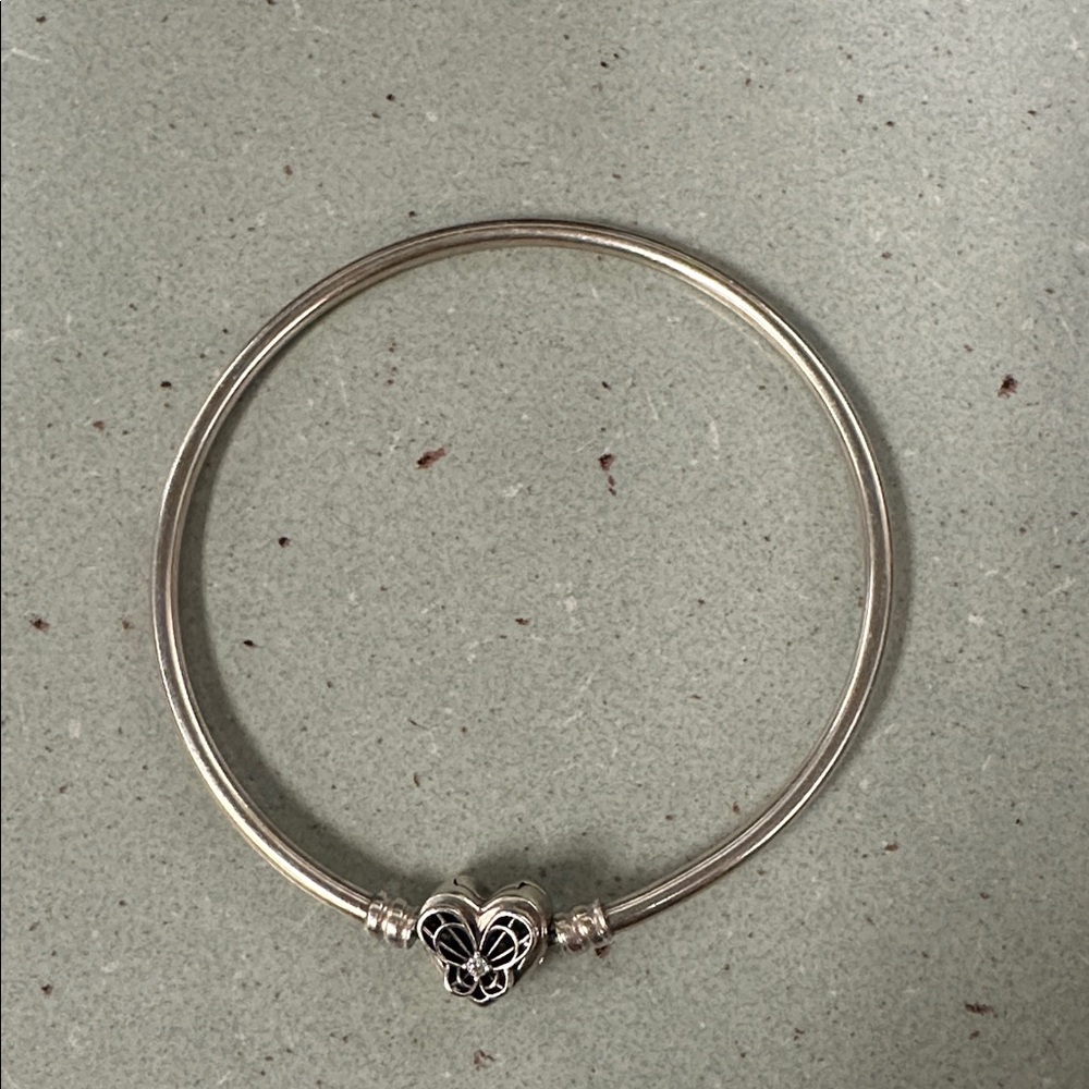 *broken* Pandora Silver Heart Butterfly Charm Bracelet READ DESCRIPTION